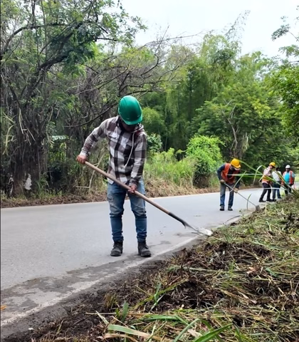 ¡Atención conductores y ciclistas! Intervienen 11,7 kilómetros de la vía Río Verde–Barragán para mejorar la visibilidad y seguridad