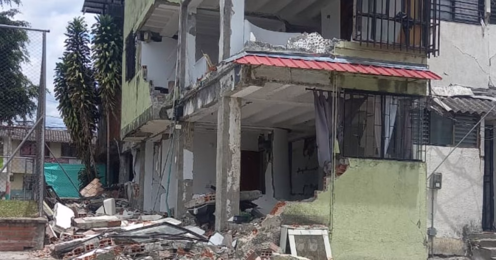 Dos meses después del terremoto, damnificados en Armenia se sienten “totalmente desamparados” y exigen respuestas