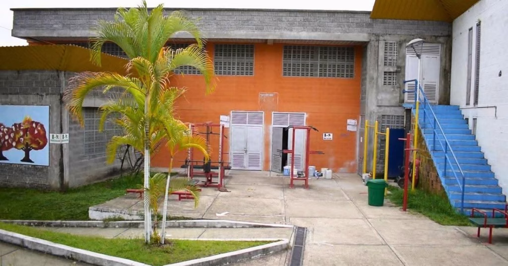 Fugas, terremoto e incendio: CAE La Primavera busca recuperar instalaciones y seguir atendiendo a más de 100 jóvenes